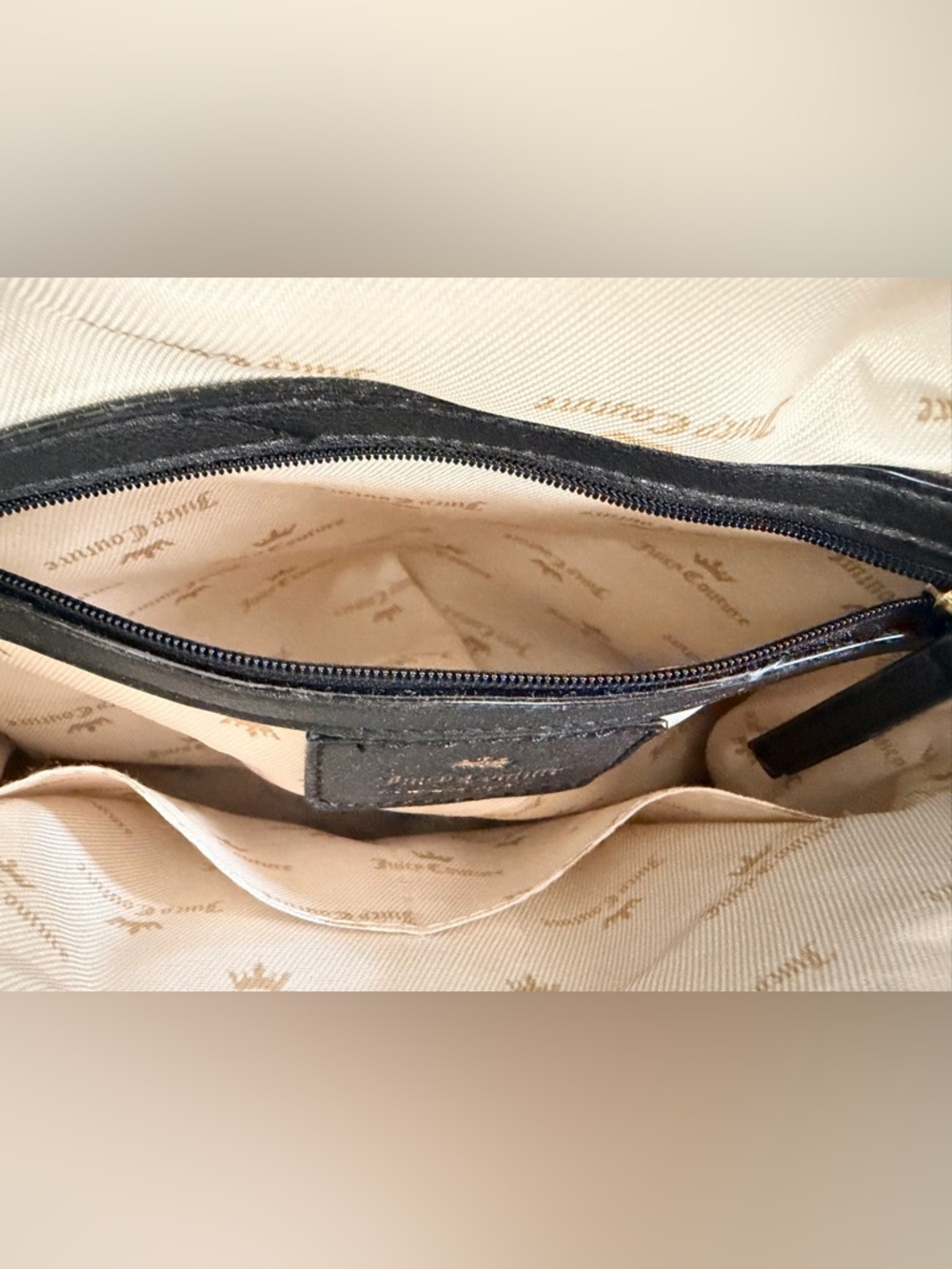 Juicy Couture Black and Tan Monogram Crossbody/Satchel/Tote with Key Charm NWT - Picture 11 of 15